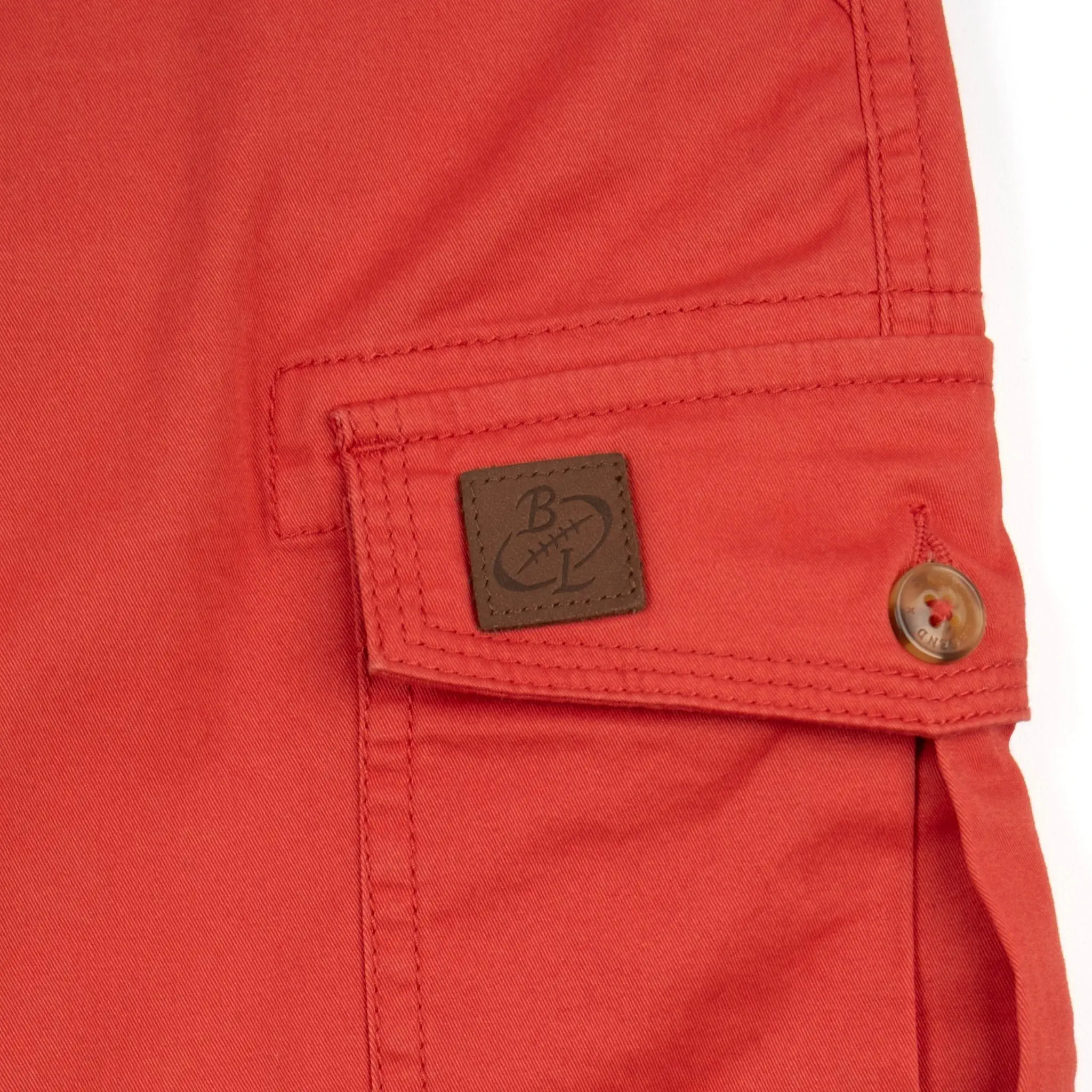 Bermuda coupe cargo rouge - Image 6