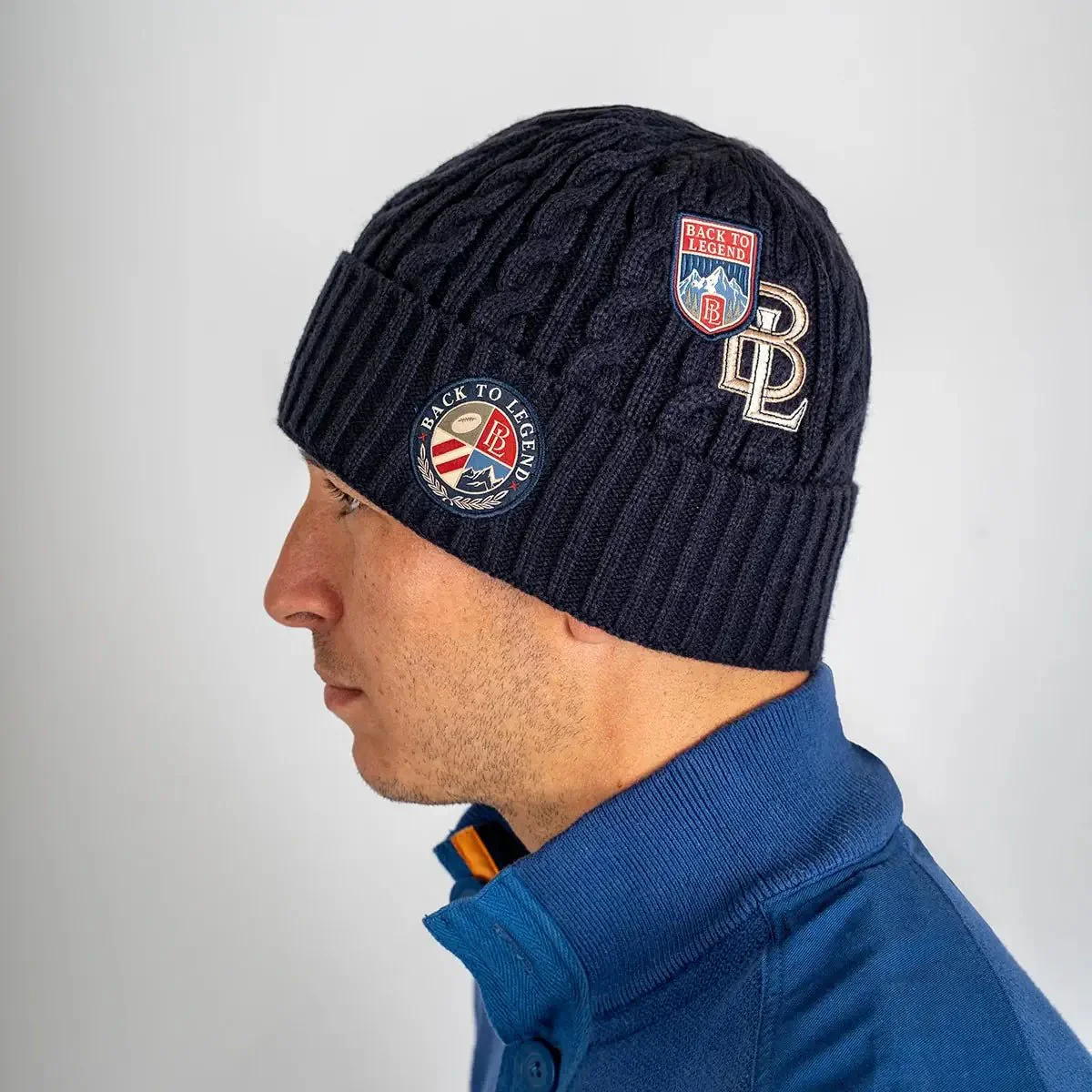 Bonnet torsadé bleu marine doublé polaire - Image 2