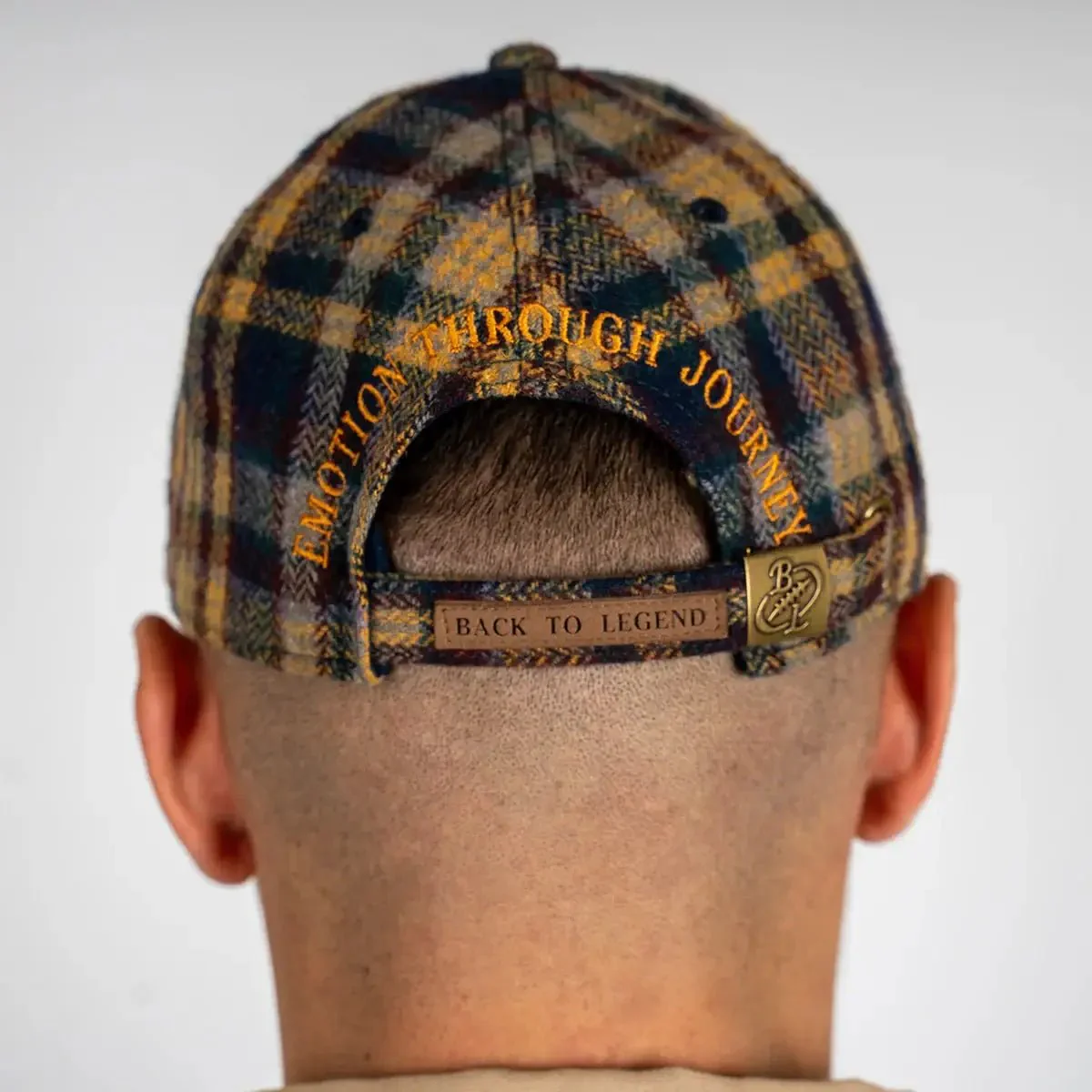 Casquette en feutrine à carreaux marine - Image 4