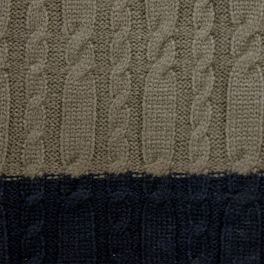 Écharpe tricotée bicolore (kaki/noir) - Image 4