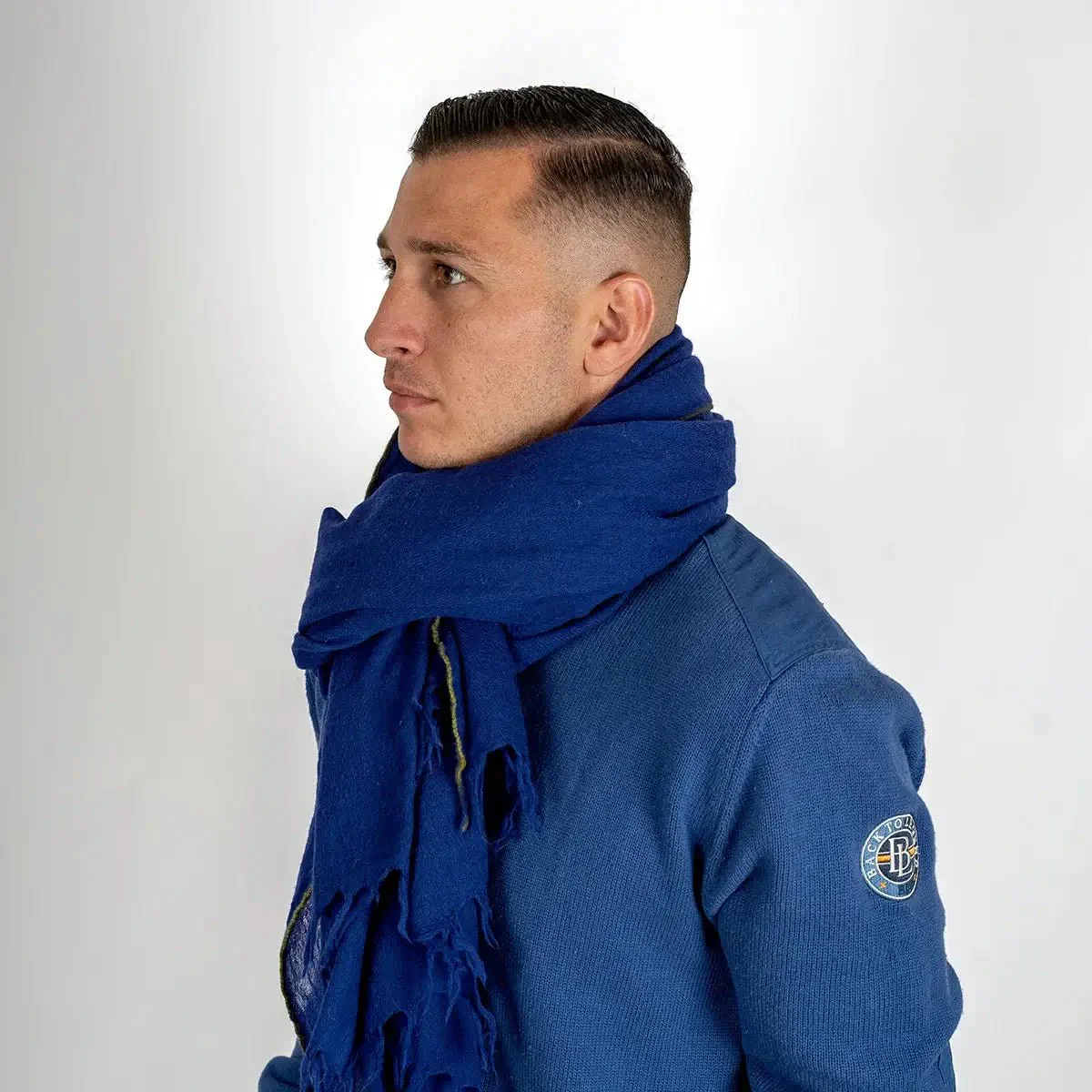 Foulard écharpe en laine bleu roi - Image 2