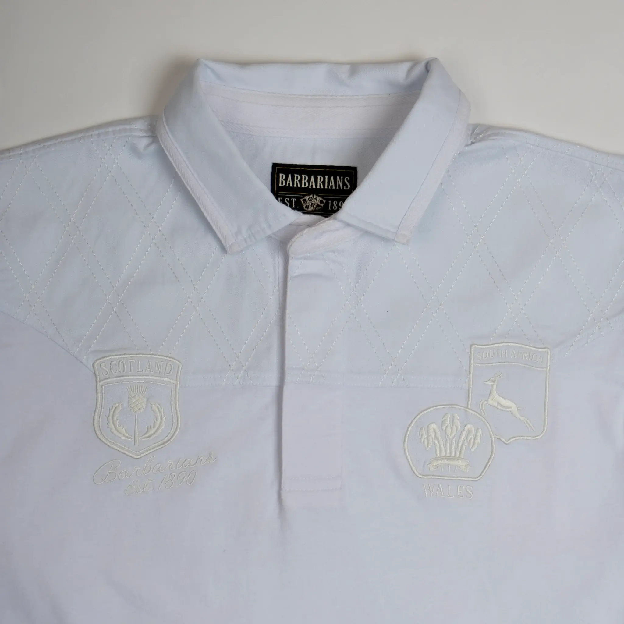 Polo scapulaire blanc Barbarians - Image 3