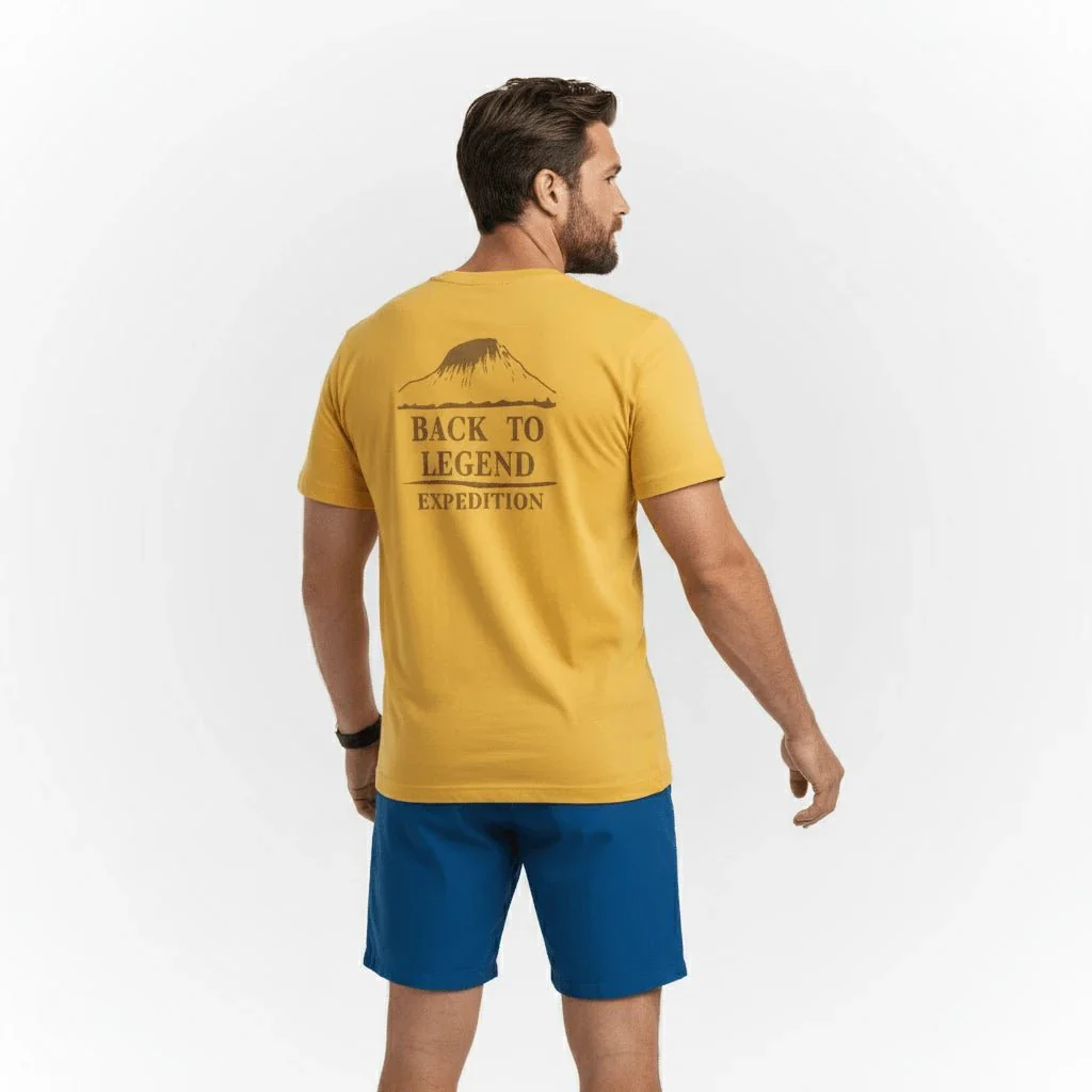 T-shirt expédition jaune ocre col rond - Image 2