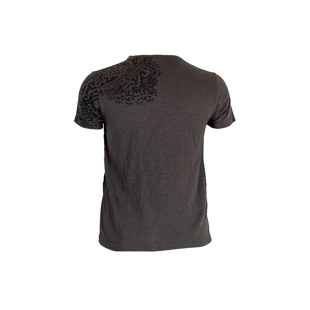 T-shirt kaki col V imprimé maori - Image 2