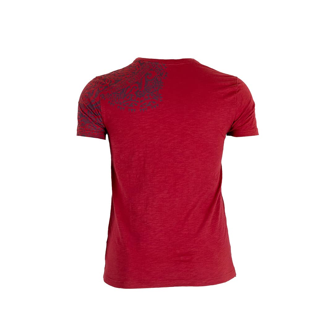 T-shirt rouge col V imprimé maori - Image 2