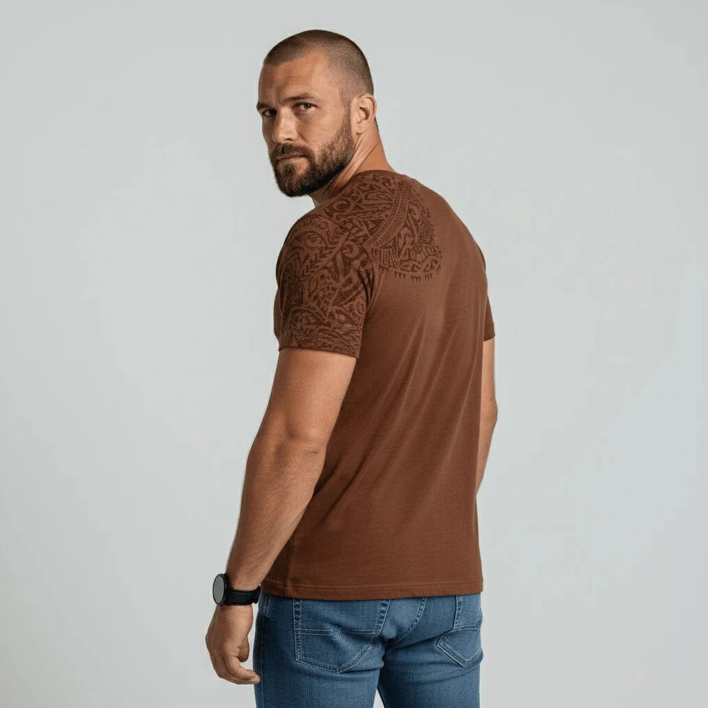 T-shirt maori marron col V - Image 2