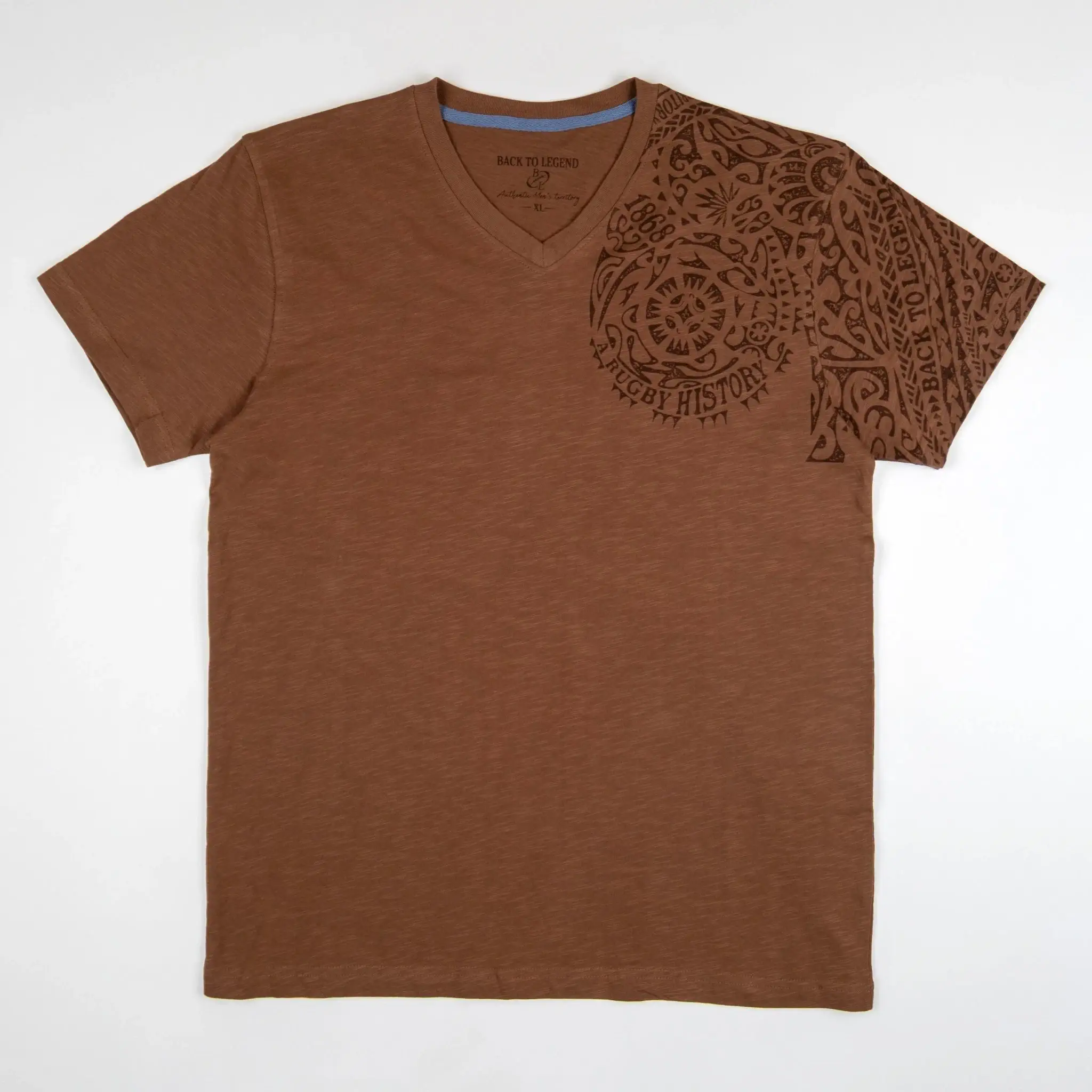 T-shirt maori marron col V - Image 3