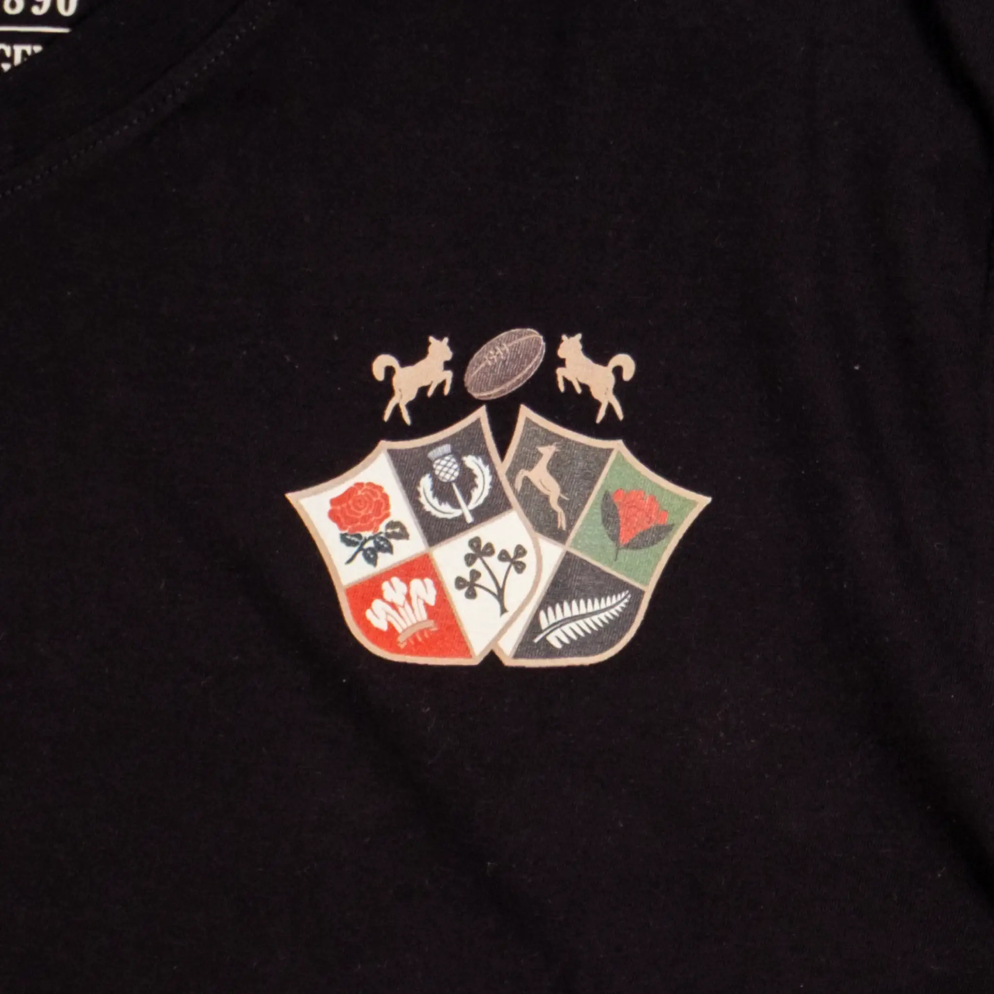 T-shirt noir col V Barbarians - Image 6