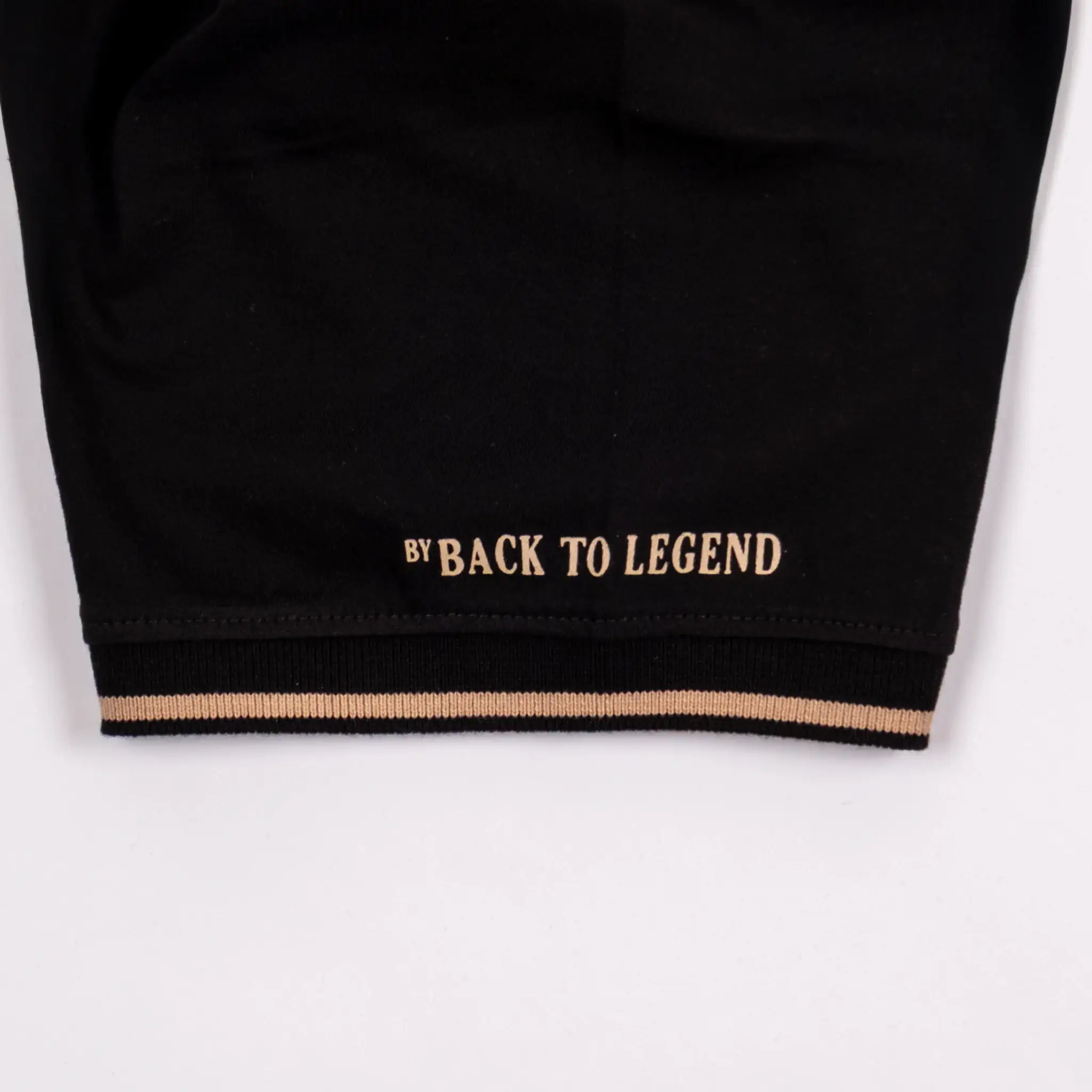 T-shirt noir col V Barbarians - Image 7